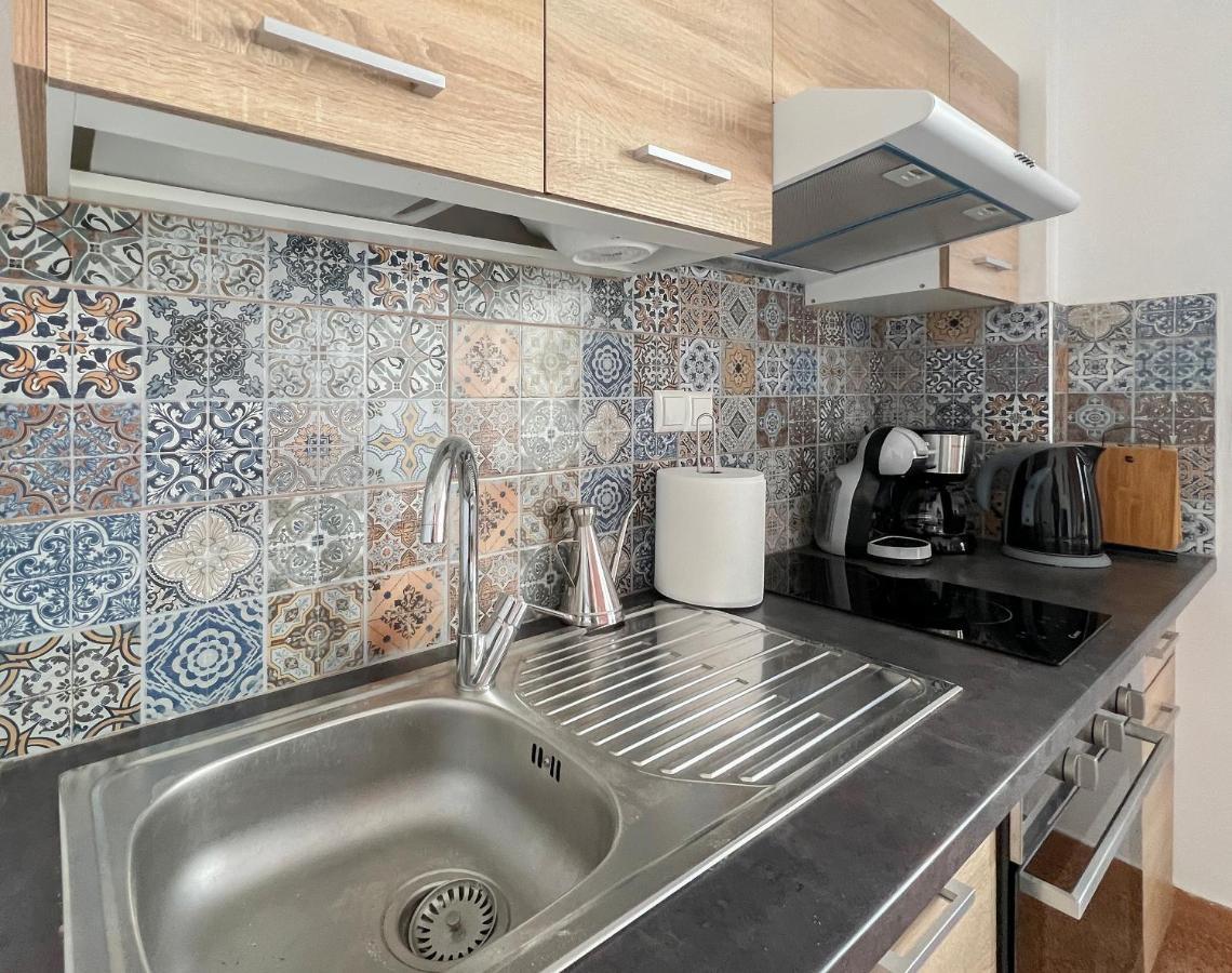 Ferienwohnung Soho Artsy 55Sqm Apt With Acropolis View Athen Exterior foto